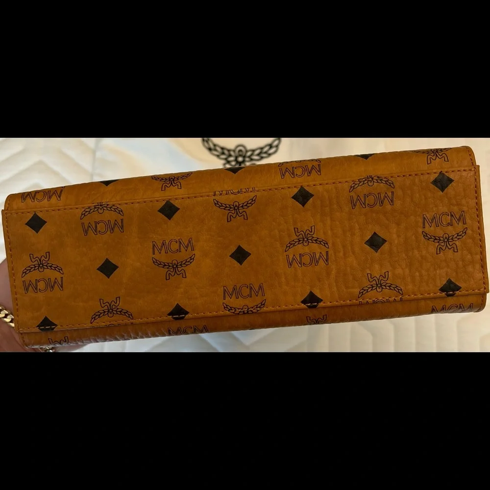 MCM Monogram Visetos Tote in Cognac - Picture 4 of 9